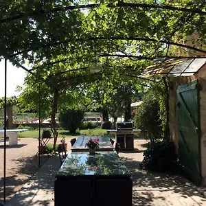  Couette-café La Bergerie De Castellan France