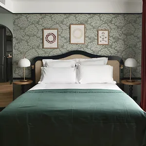**** Hotel Botaniste France